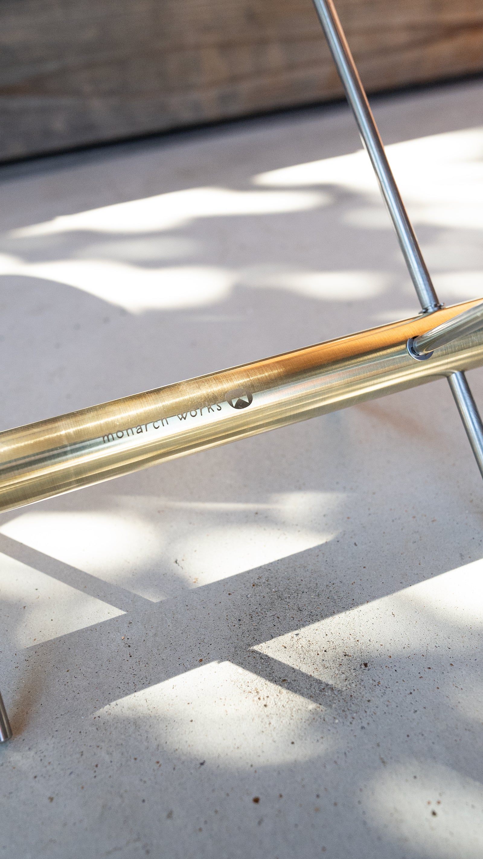 firewood brass stand 真鍮の薪スタンド – monarch works